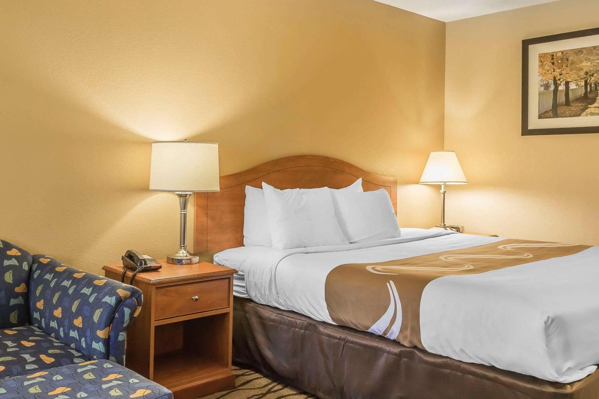 Quality Inn Charleston - Sikeston Exterior photo