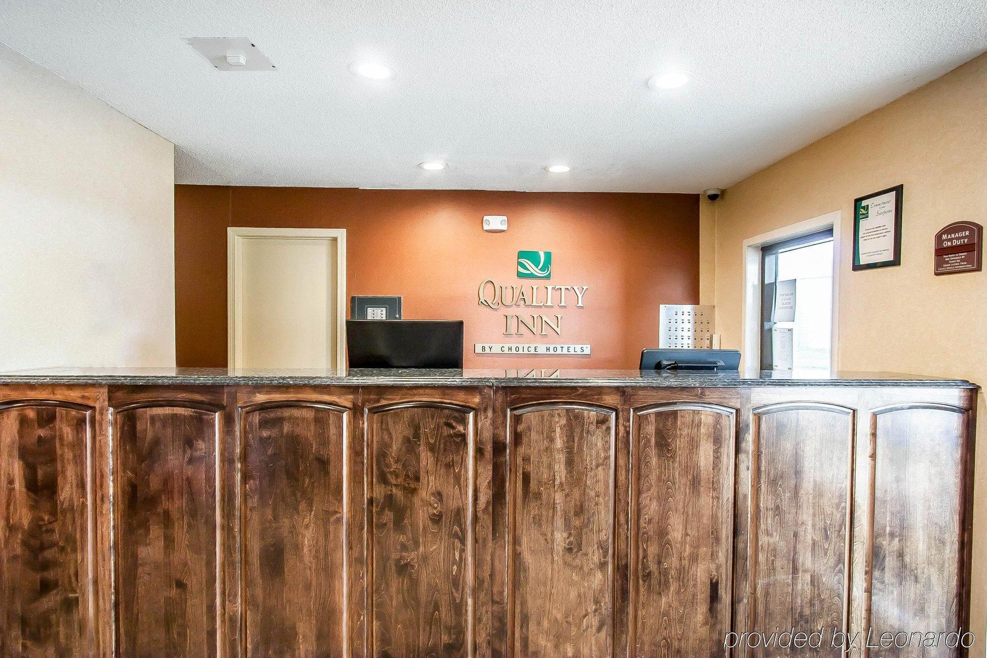 Quality Inn Charleston - Sikeston Exterior photo